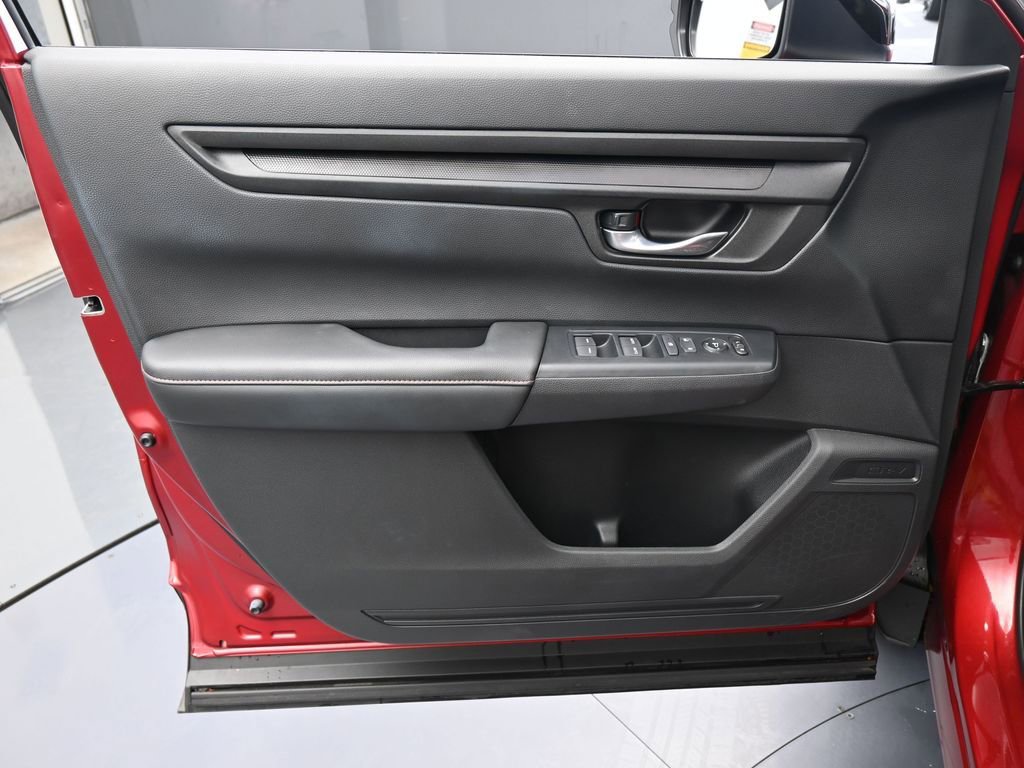 Used 2025 Honda CR-V Sport image 13