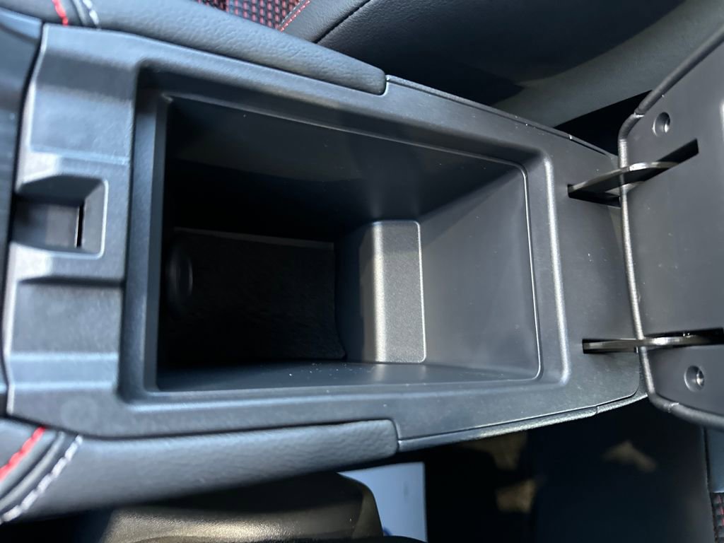 Used 2026 Nissan Kicks SR w/ Cold Weather Package image 26