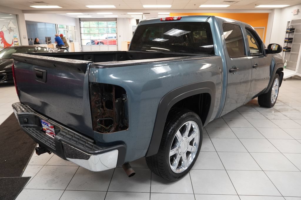Used 2010 Chevrolet Silverado 1500 W/T AWD/4WD image 11
