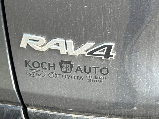 Used 2019 Toyota RAV4 XSE w/ Carpet Mat Package image 17