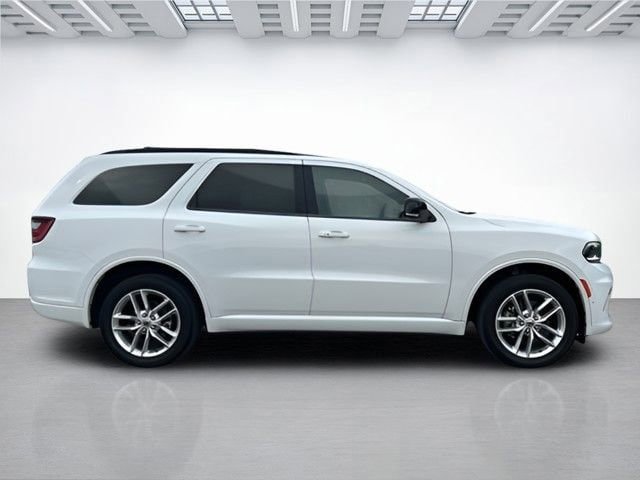 Used 2023 Dodge Durango GT image 3