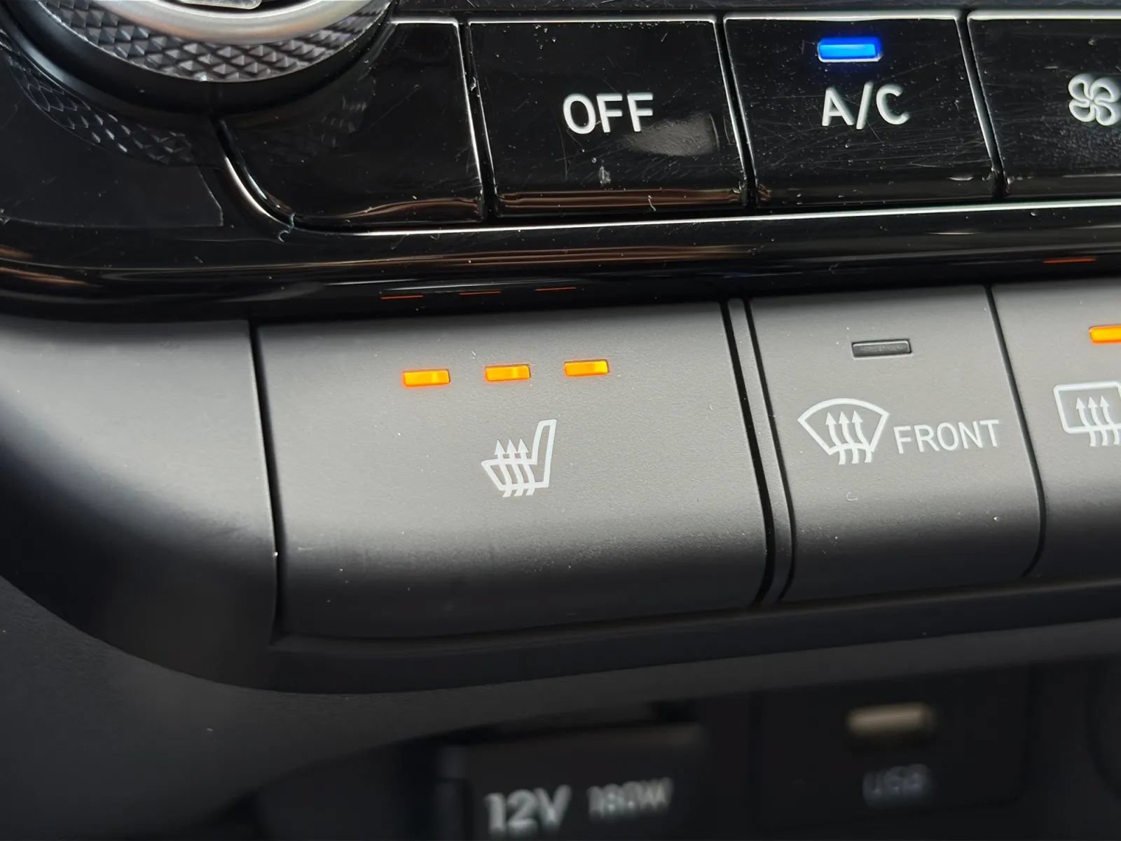 Used 2025 Hyundai Elantra SEL FWD image 24