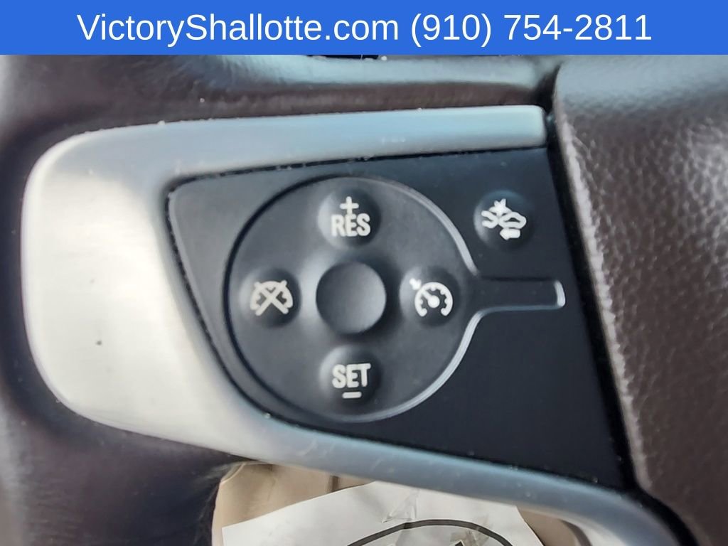 Used 2017 GMC Yukon XL SLE w/ SLE Value Package image 10