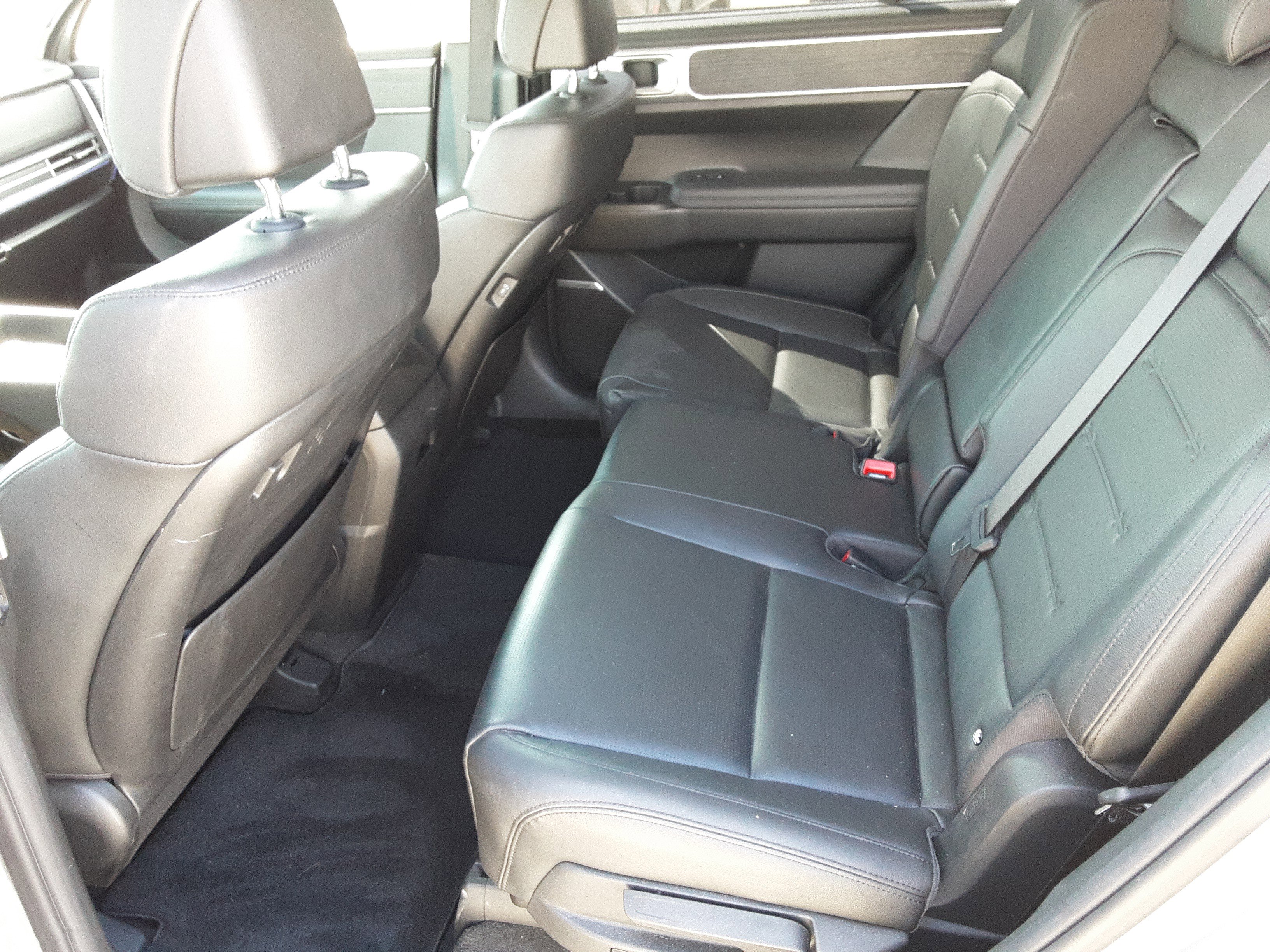 Used 2024 Hyundai Santa Fe Limited image 12