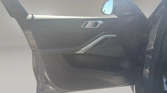 Used 2020 BMW X6 xDrive40i w/ M Sport Package AWD/4WD image 13