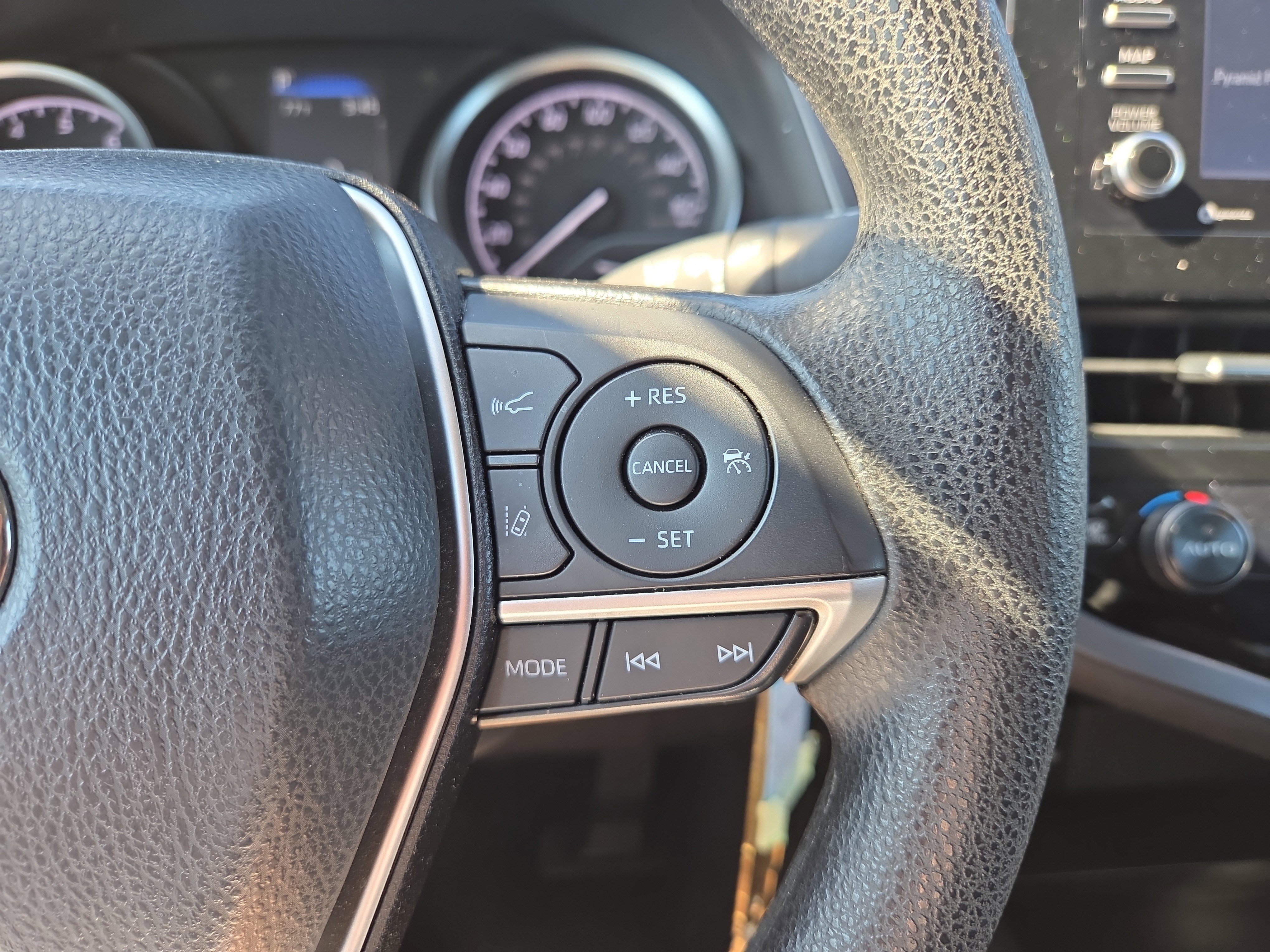 Used 2024 Toyota Camry LE image 12