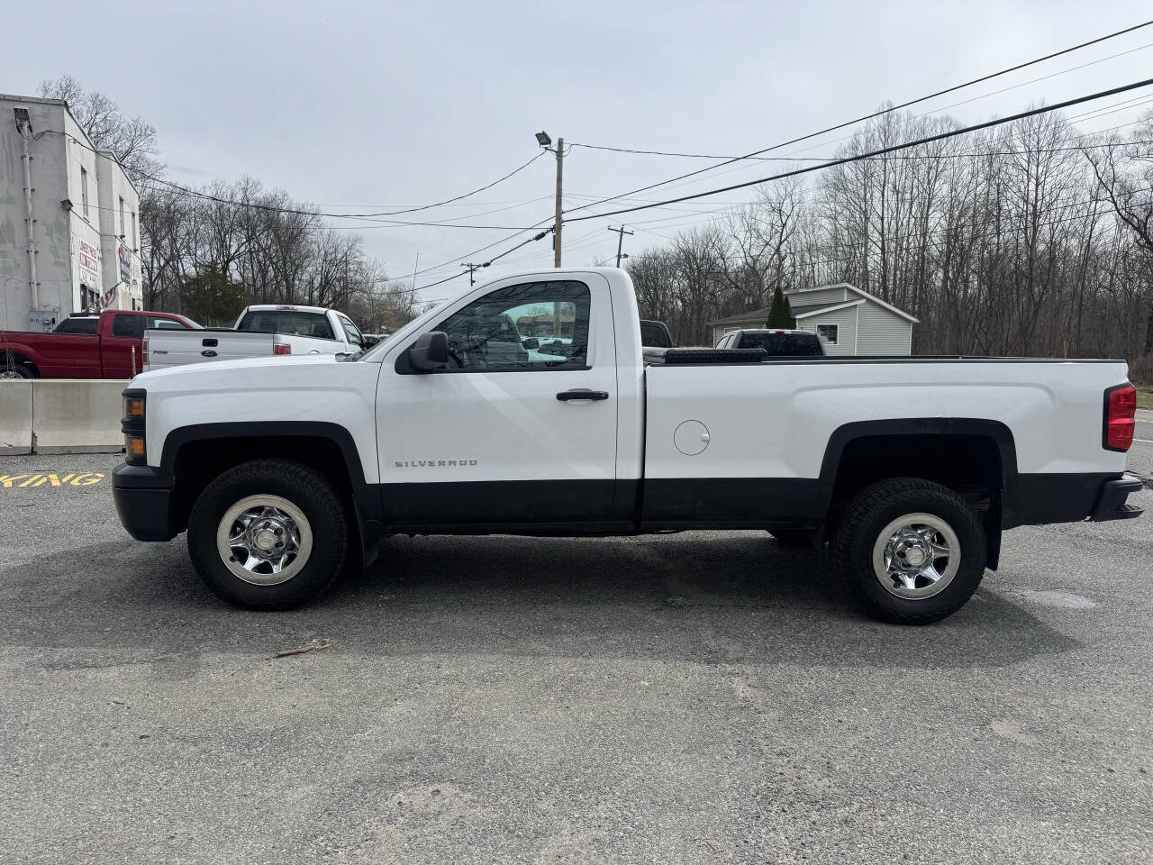 Used 2014 Chevrolet Silverado 1500 W/T RWD image 2