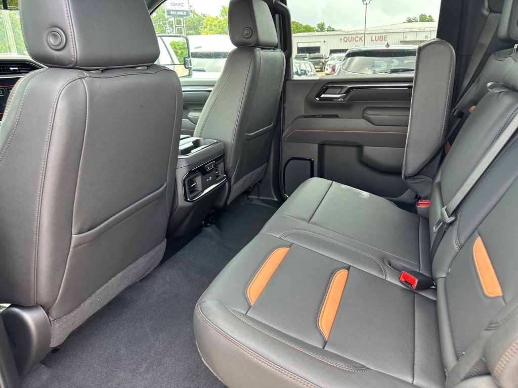 New 2025 GMC Sierra 2500 AT4 w/ AT4 Premium Plus Package image 10