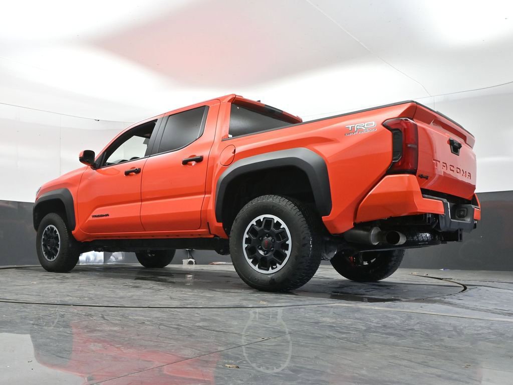 Used 2024 Toyota Tacoma TRD Off-Road AWD/4WD image 46