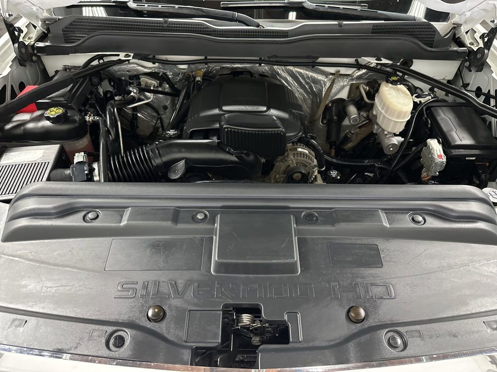 Used 2015 Chevrolet Silverado 2500 LTZ AWD/4WD image 32