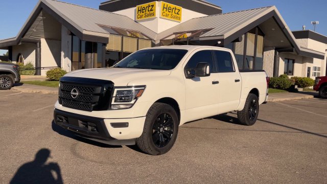 Used 2023 Nissan Titan SV w/ SV Convenience Package AWD/4WD image 5