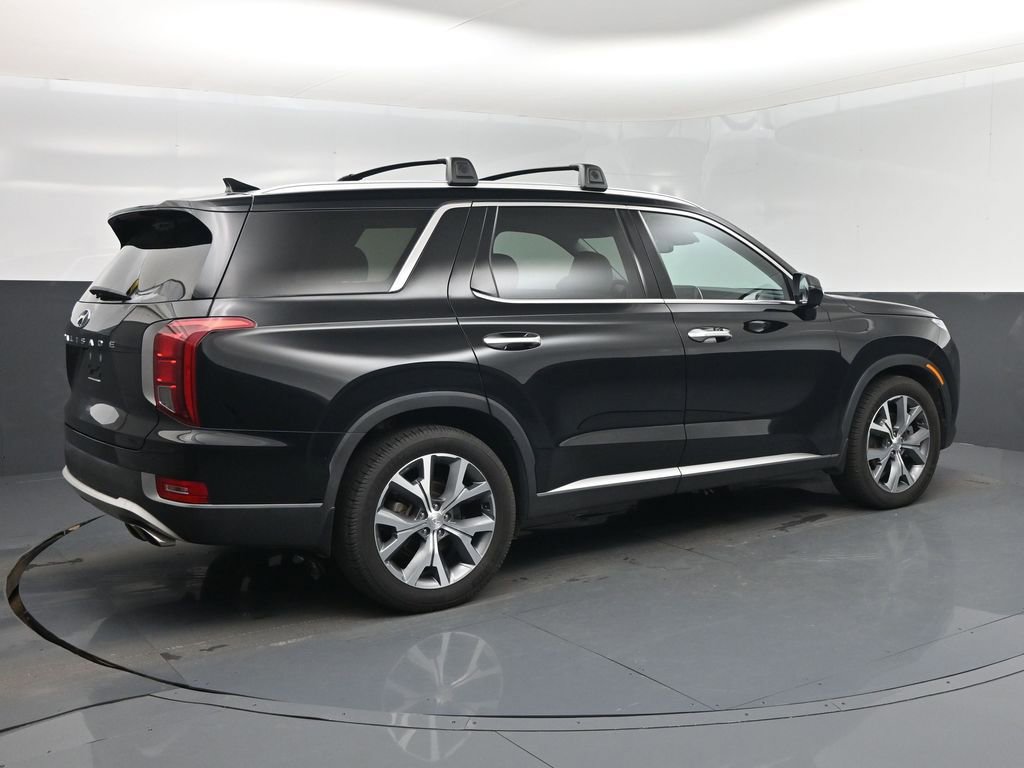 Used 2022 Hyundai Palisade SEL w/ Premium Package FWD image 3
