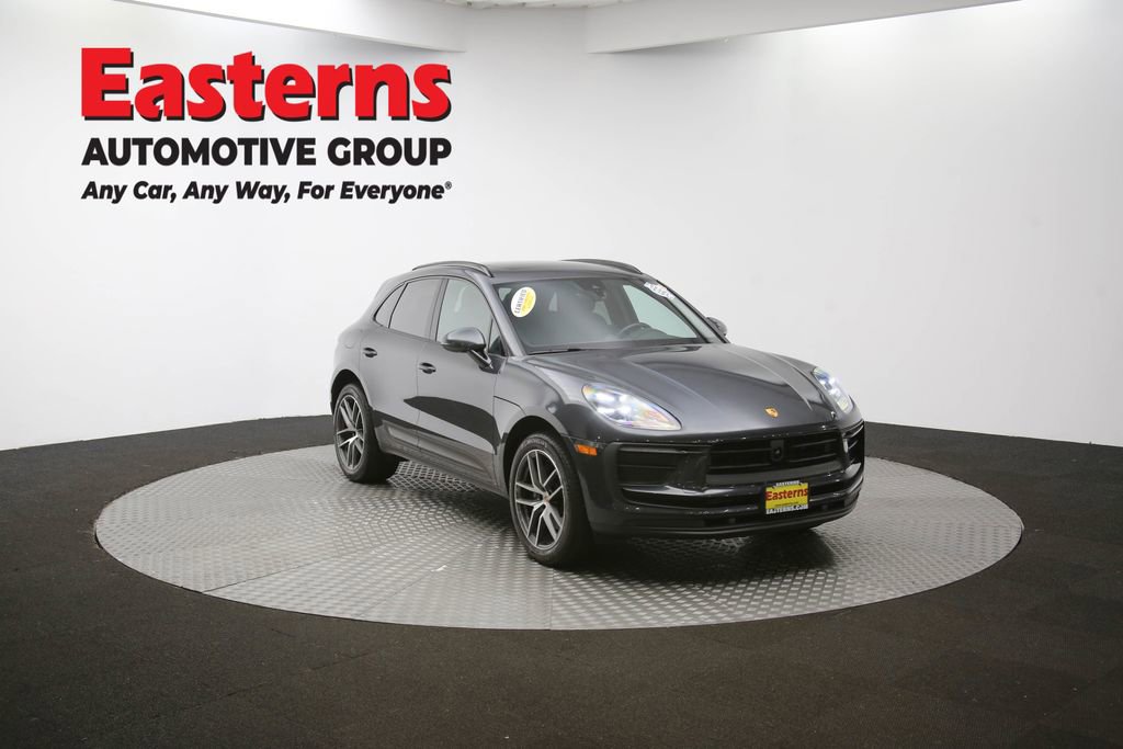 Used 2023 Porsche Macan T image 52