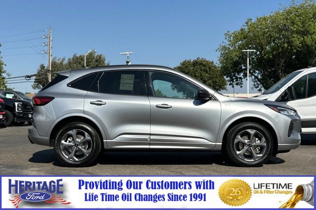 Certified 2024 Ford Escape ST-Line image 3
