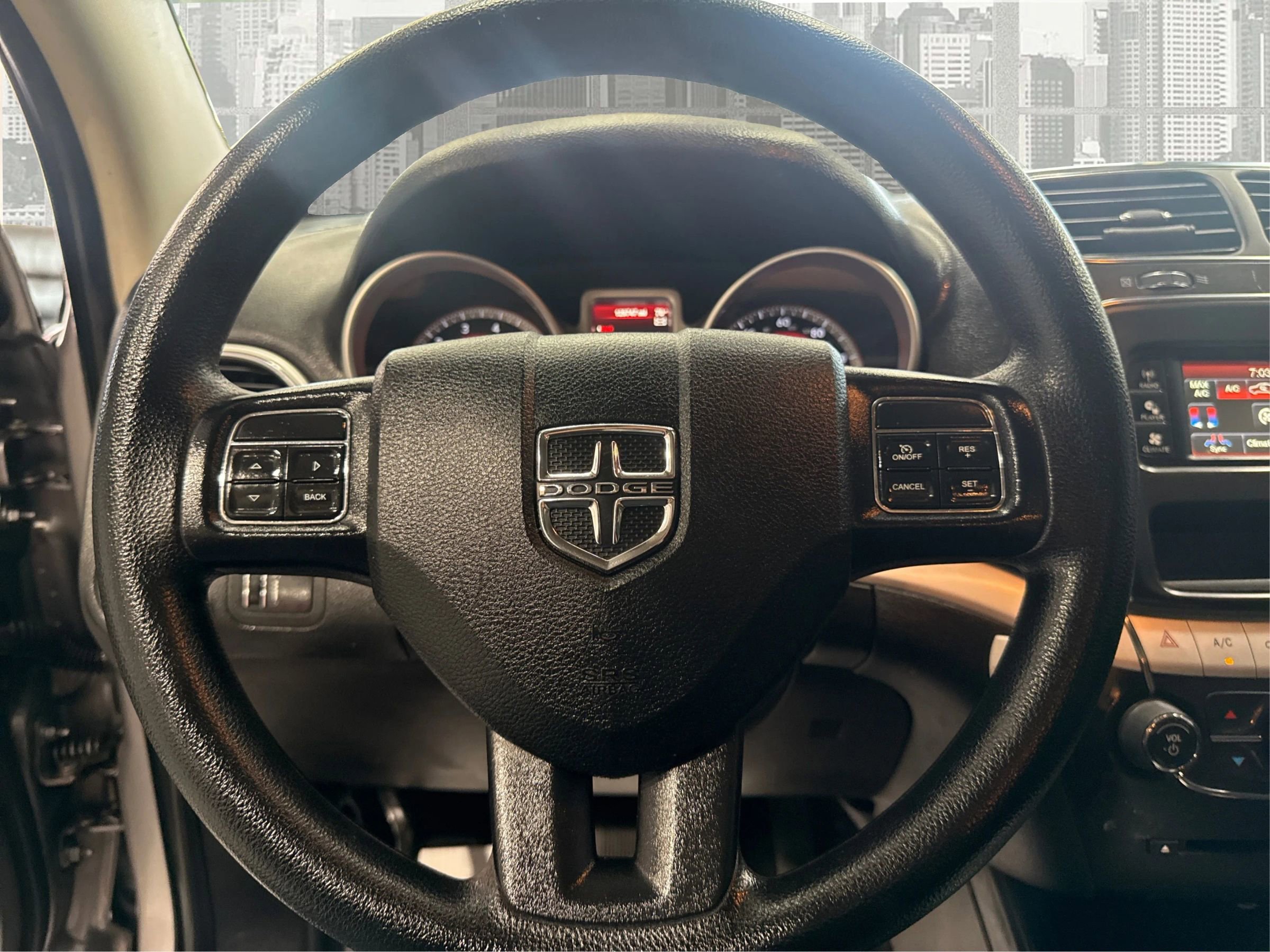 Used 2016 Dodge Journey SXT w/ Comfort/Convenience Group image 18