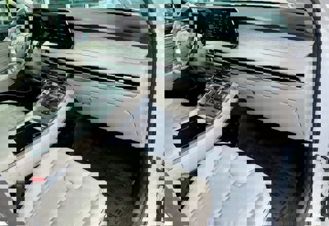 Used 2023 Hyundai Palisade Calligraphy w/ Winter Package image 21