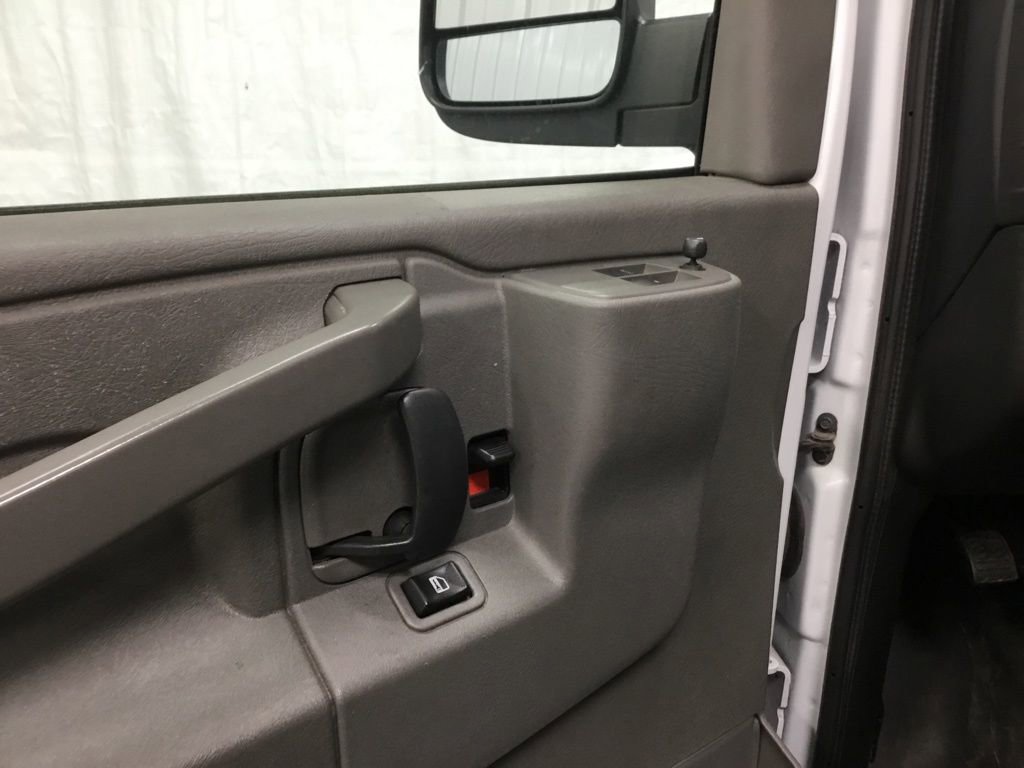 Used 2023 GMC Savana 2500 w/ Driver Convenience Package image 10