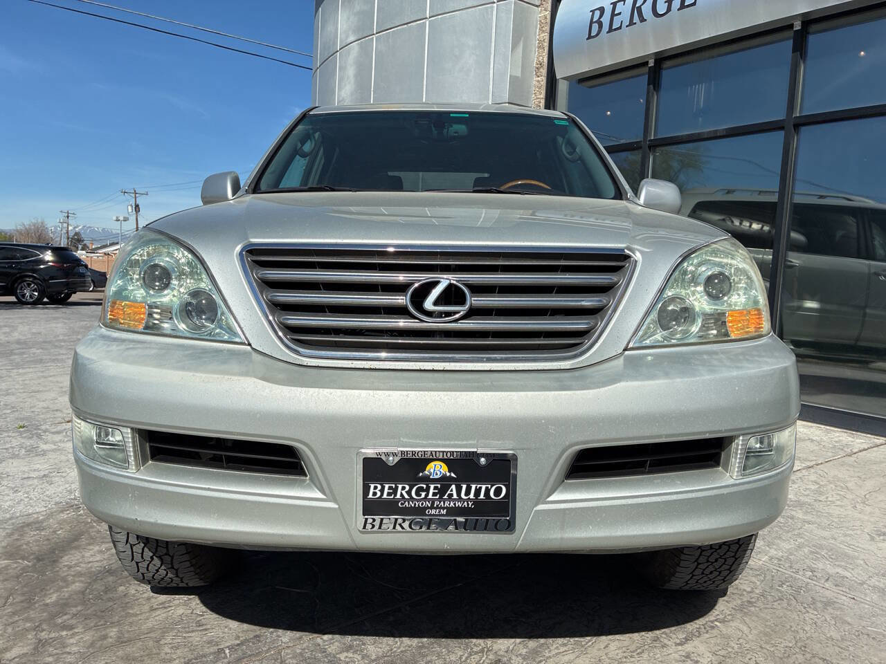 Used 2004 Lexus GX 470 image 2