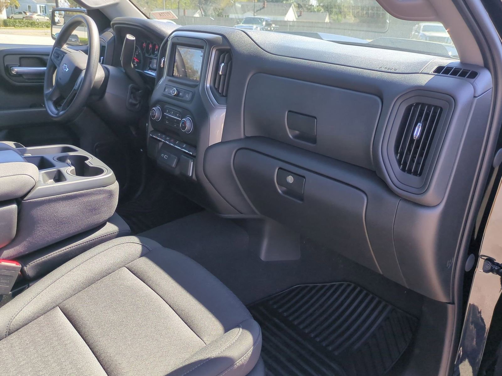 Certified 2026 Chevrolet Silverado 1500 Custom Trail Boss w/ LPO, Dark Essentials Package AWD/4WD image 29