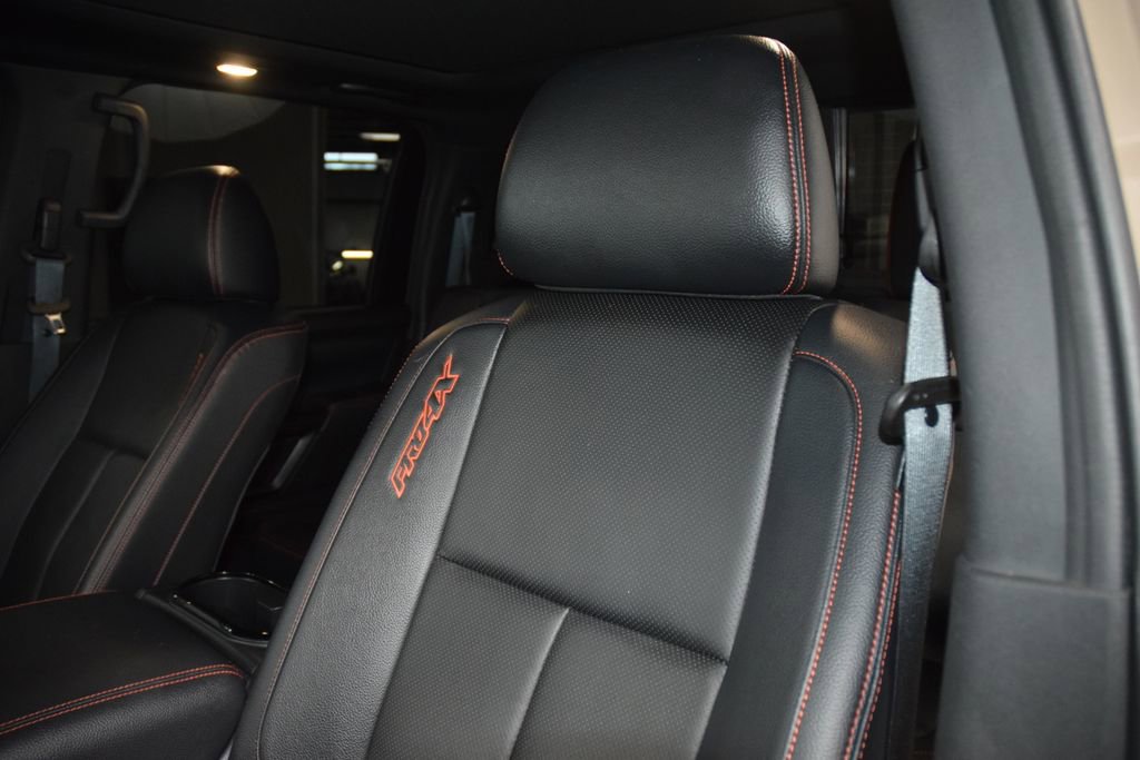 Used 2024 Nissan Titan PRO-4X w/ Pro-4x Convenience Package image 41