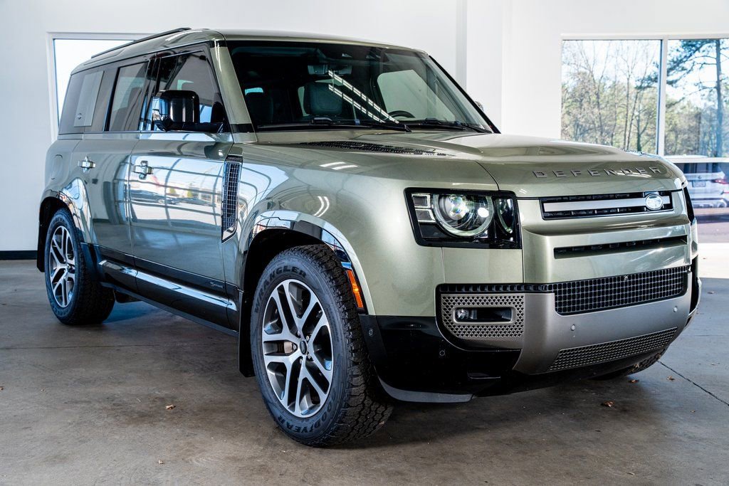 Used 2021 Land Rover Defender 110 X-Dynamic HSE image 4