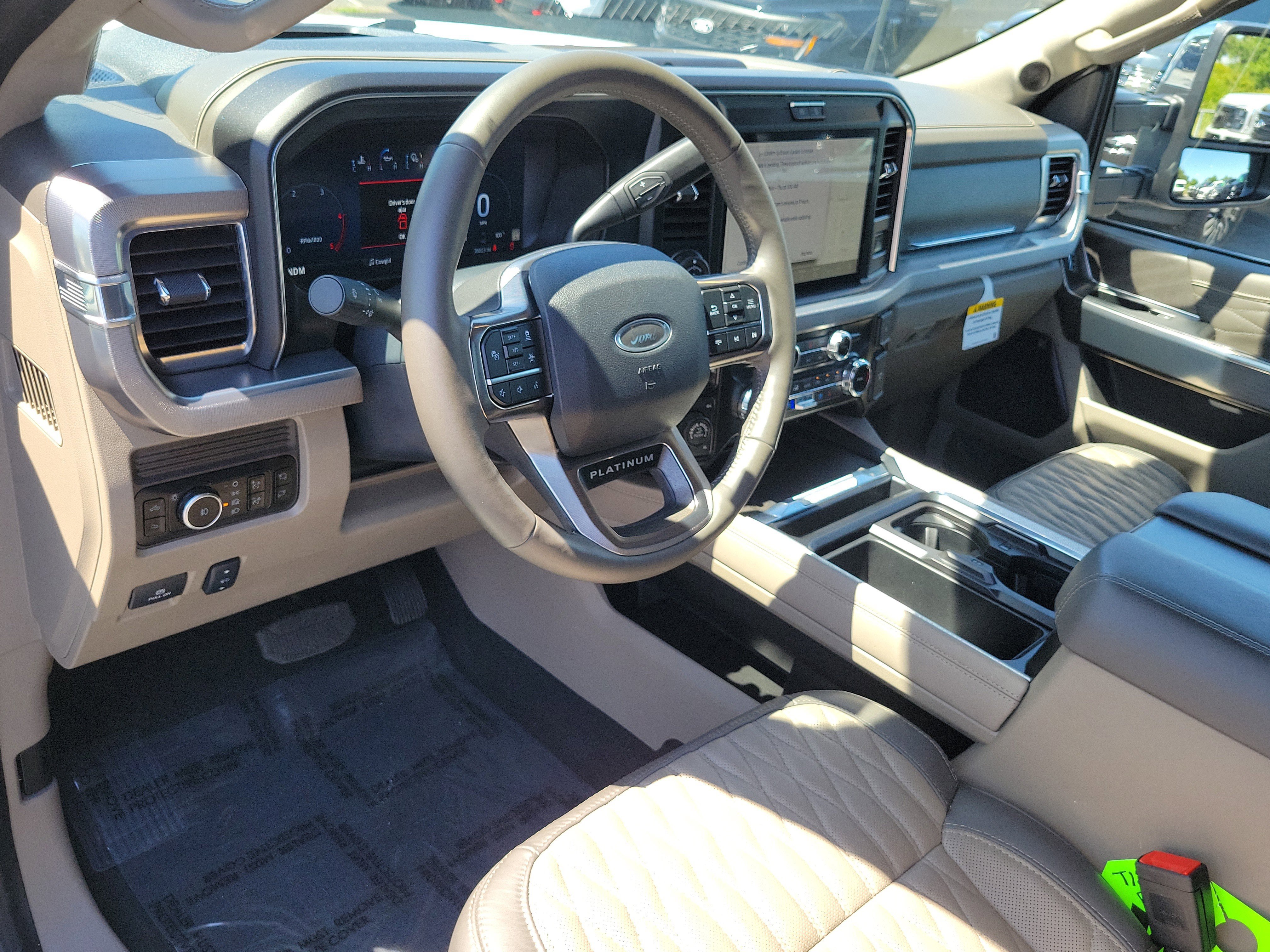 Certified 2025 Ford F250 Platinum w/ Platinum Plus Package AWD/4WD image 21