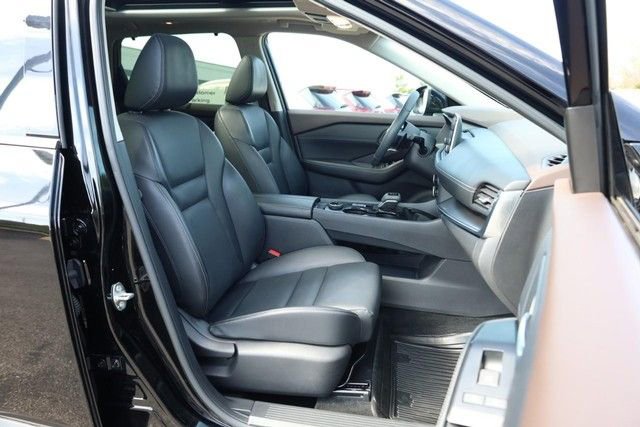 Certified 2023 Nissan Rogue SV w/ SV Premium B Package AWD/4WD image 28