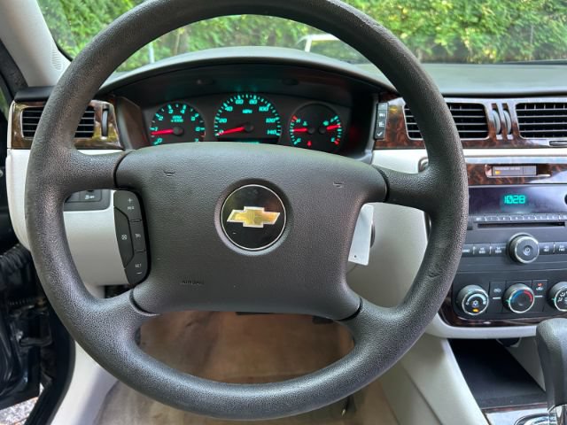 Used 2016 Chevrolet Impala Limited LS FWD image 9