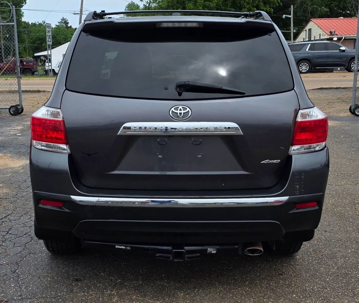 Used 2012 Toyota Highlander SE w/ Convenience Pkg AWD/4WD image 4