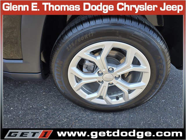 Certified 2024 Jeep Compass Latitude AWD/4WD image 36