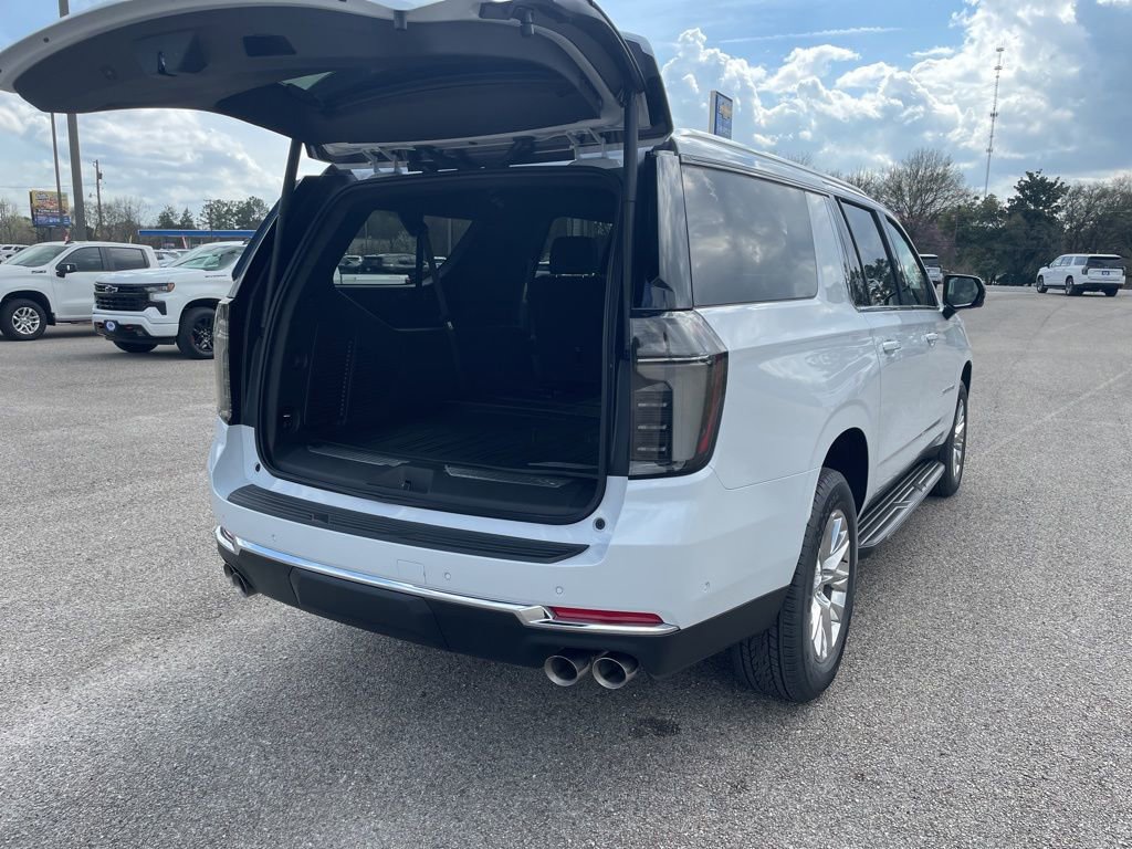 New 2026 Chevrolet Suburban Premier w/ Sun And Tow Package image 33