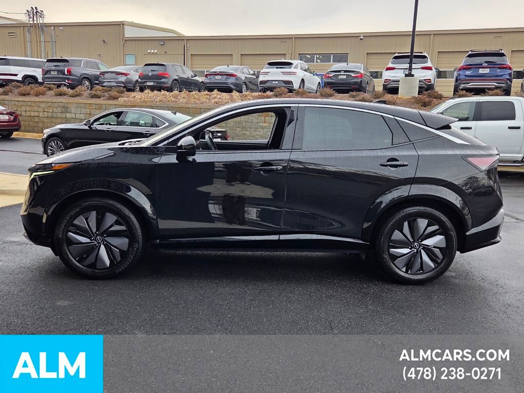 Used 2023 Nissan Ariya FWD image 2