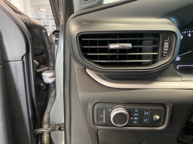 Used 2022 Ford Explorer XLT image 14