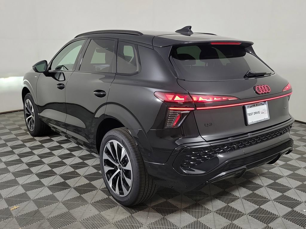 New 2026 Audi Q3 quattro 2.0T AWD/4WD image 4
