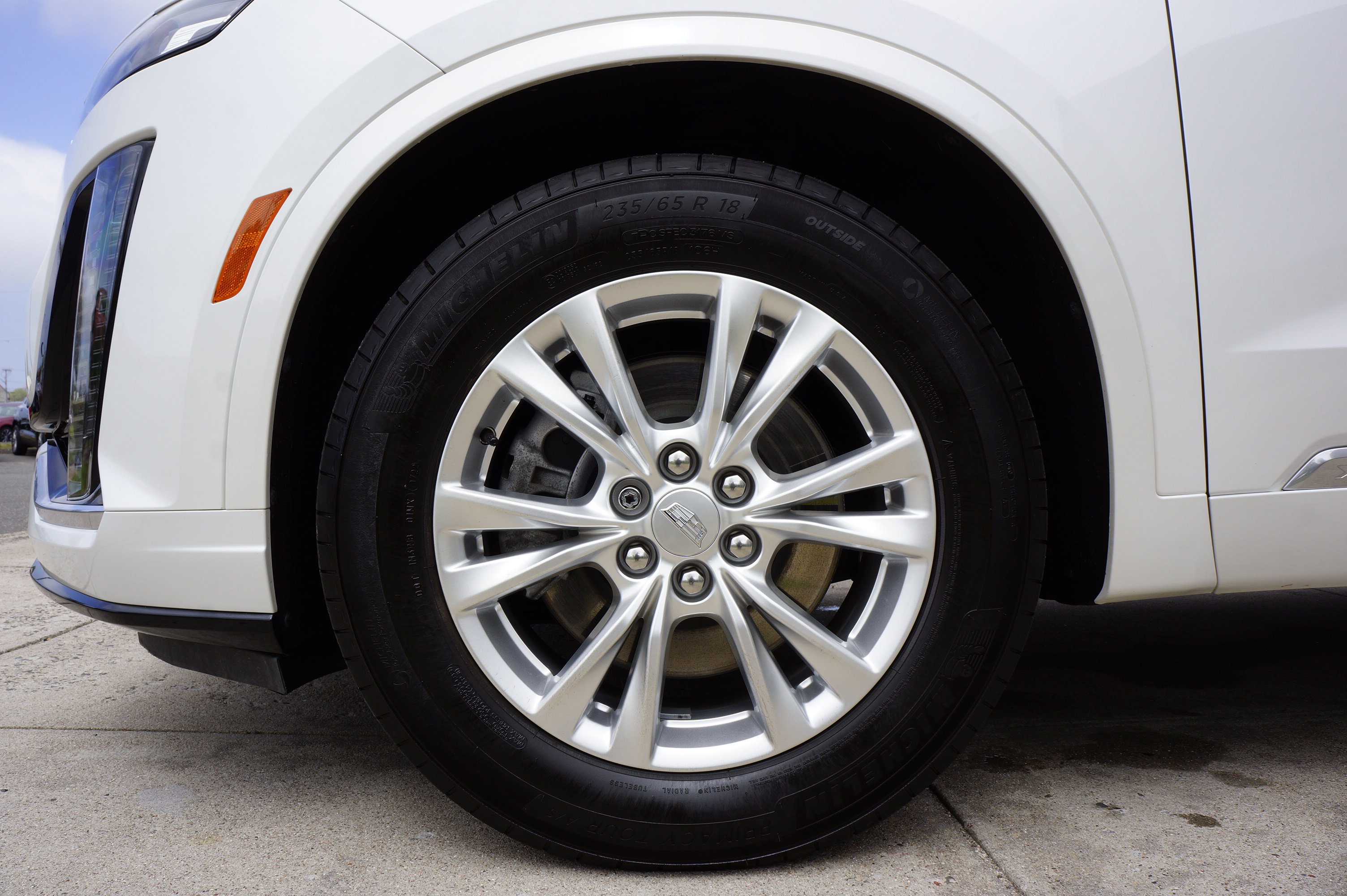 Used 2025 Cadillac XT6 Luxury AWD/4WD image 17