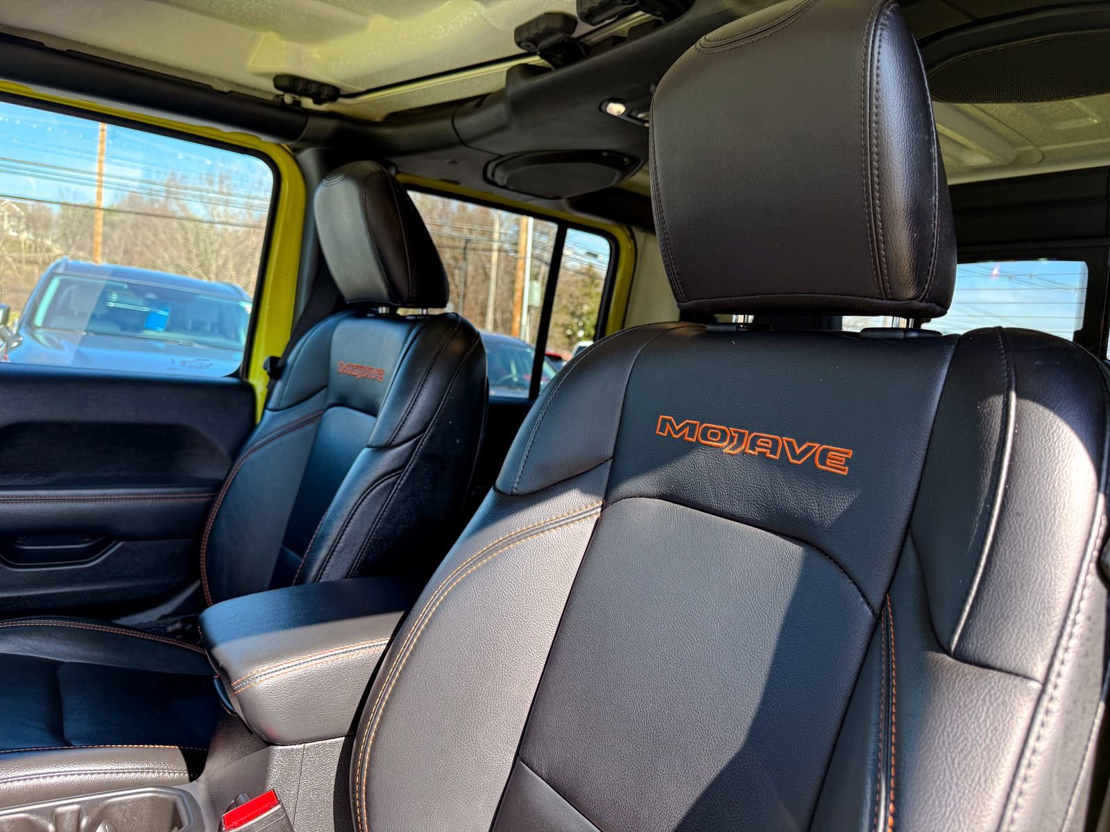 Used 2023 Jeep Gladiator Mojave w/ Cold Weather Group image 14