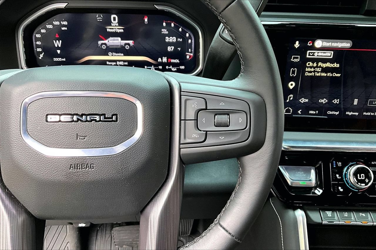 Used 2026 GMC Sierra 2500 Denali Ultimate w/ LPO, Black Badging Package AWD/4WD image 11