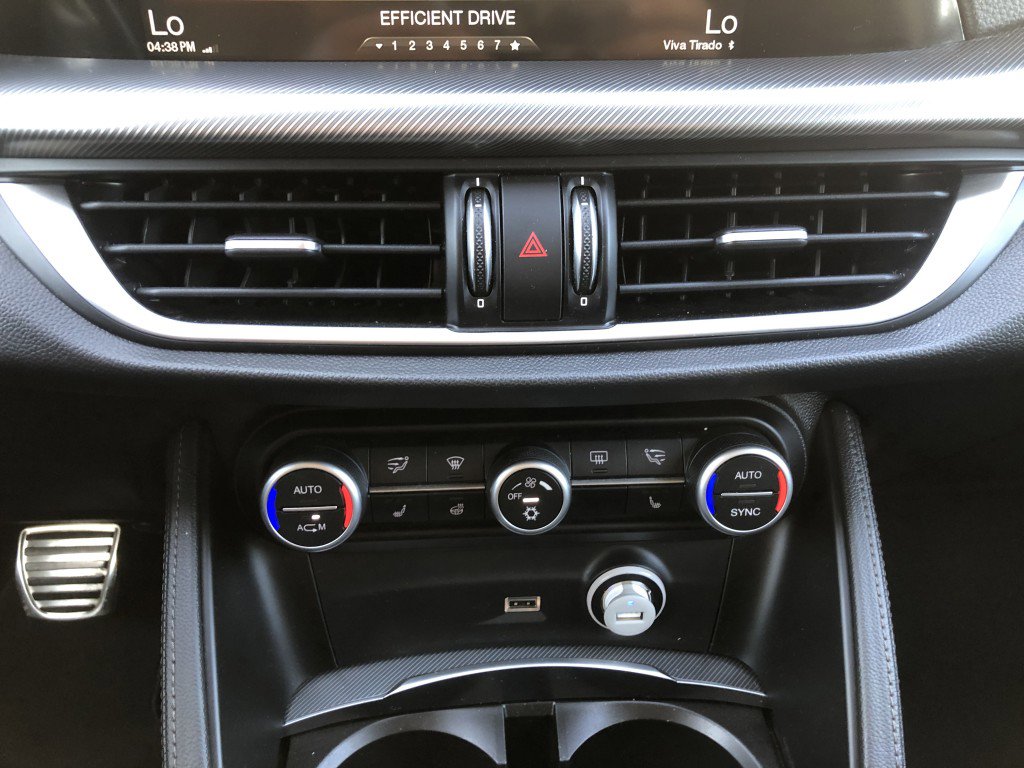 Used 2018 Alfa Romeo Stelvio Sport w/ Quick Order Package 22J Sport image 28