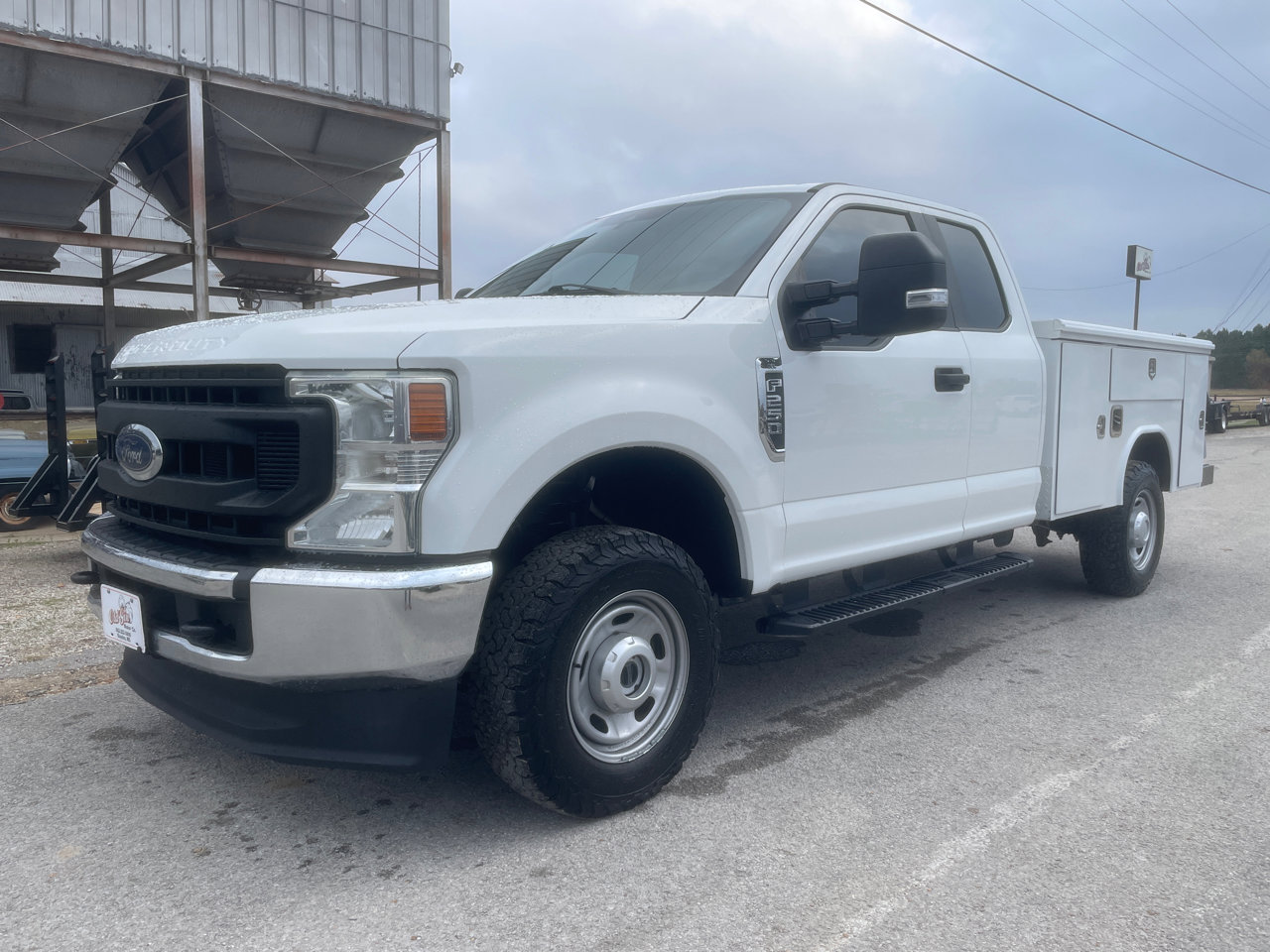 Used 2022 Ford F250 XL w/ Power Equipment Group image 1