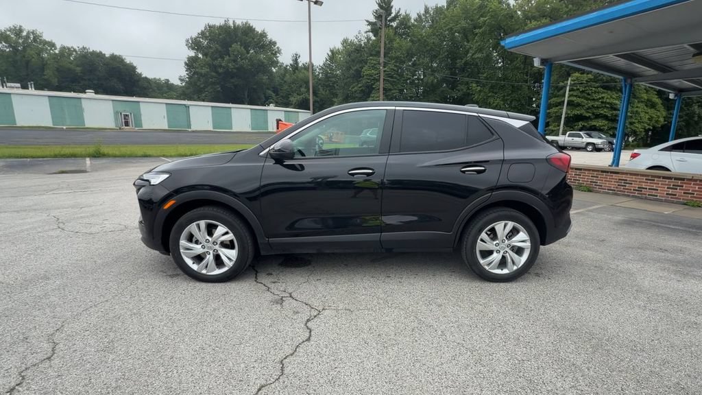 Used 2025 Buick Encore GX Preferred AWD/4WD image 5