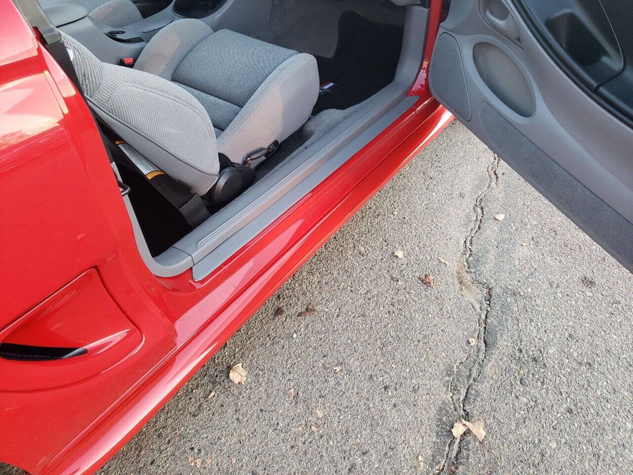 Used 1994 Ford Mustang GT RWD image 27
