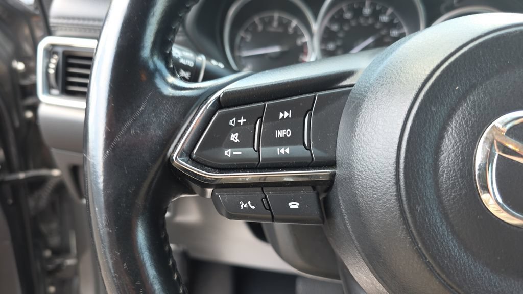 Used 2021 MAZDA CX-5 Touring FWD image 16