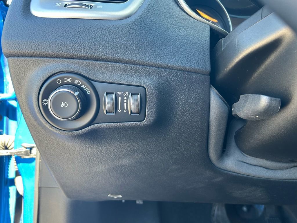 Used 2019 Jeep Compass Latitude w/ Popular Equipment Group image 21