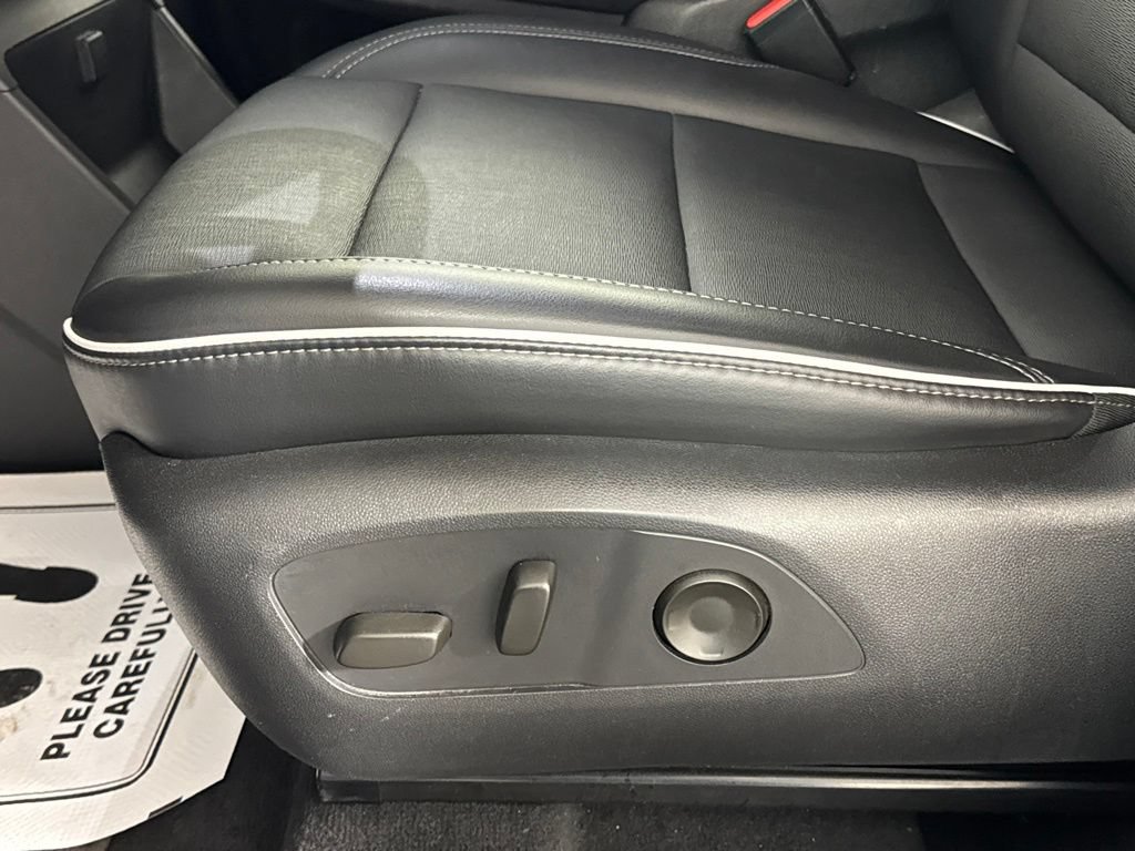 Certified 2025 Buick Enclave Preferred AWD/4WD image 30