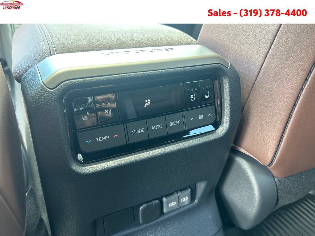 New 2027 Toyota Land Cruiser w/ Premium Package AWD/4WD image 27
