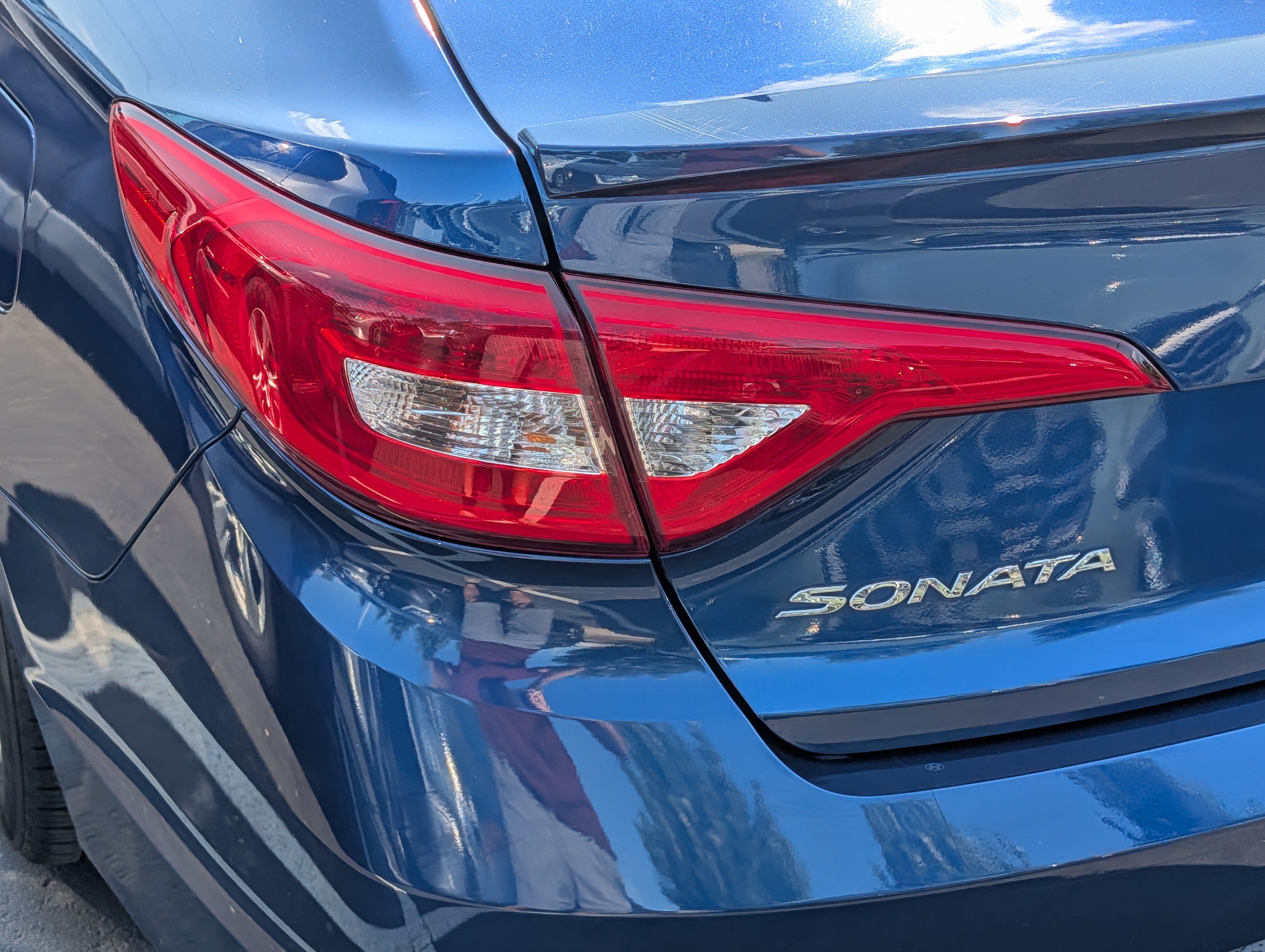 Used 2016 Hyundai Sonata SE w/ Cargo Package FWD image 17