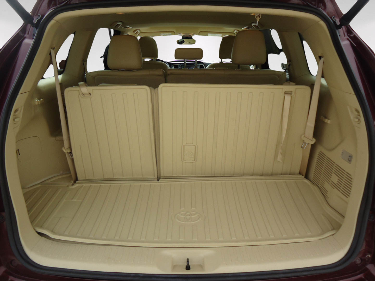 Used 2019 Toyota Highlander XLE AWD/4WD image 35