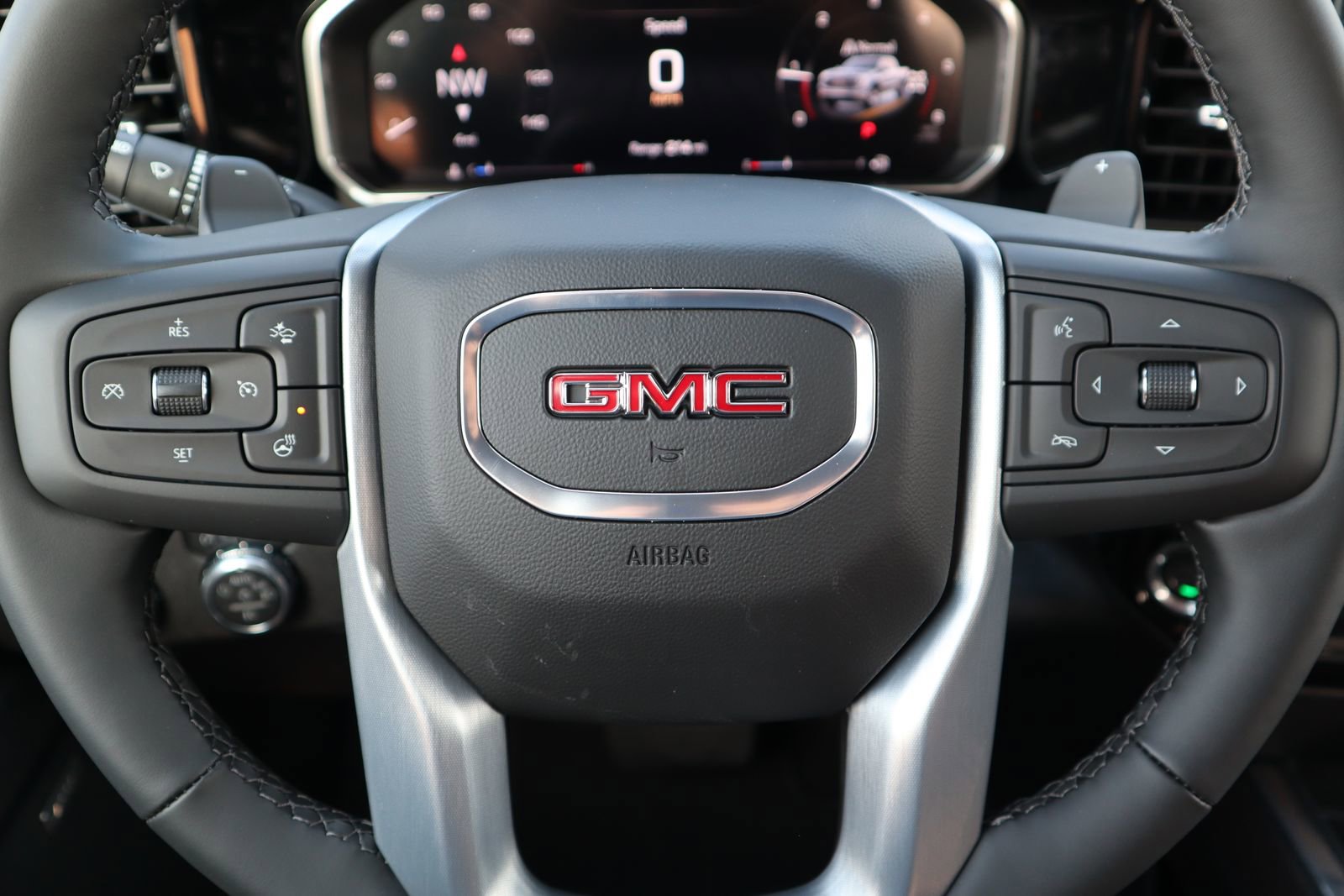 New 2026 GMC Sierra 1500 SLT image 12