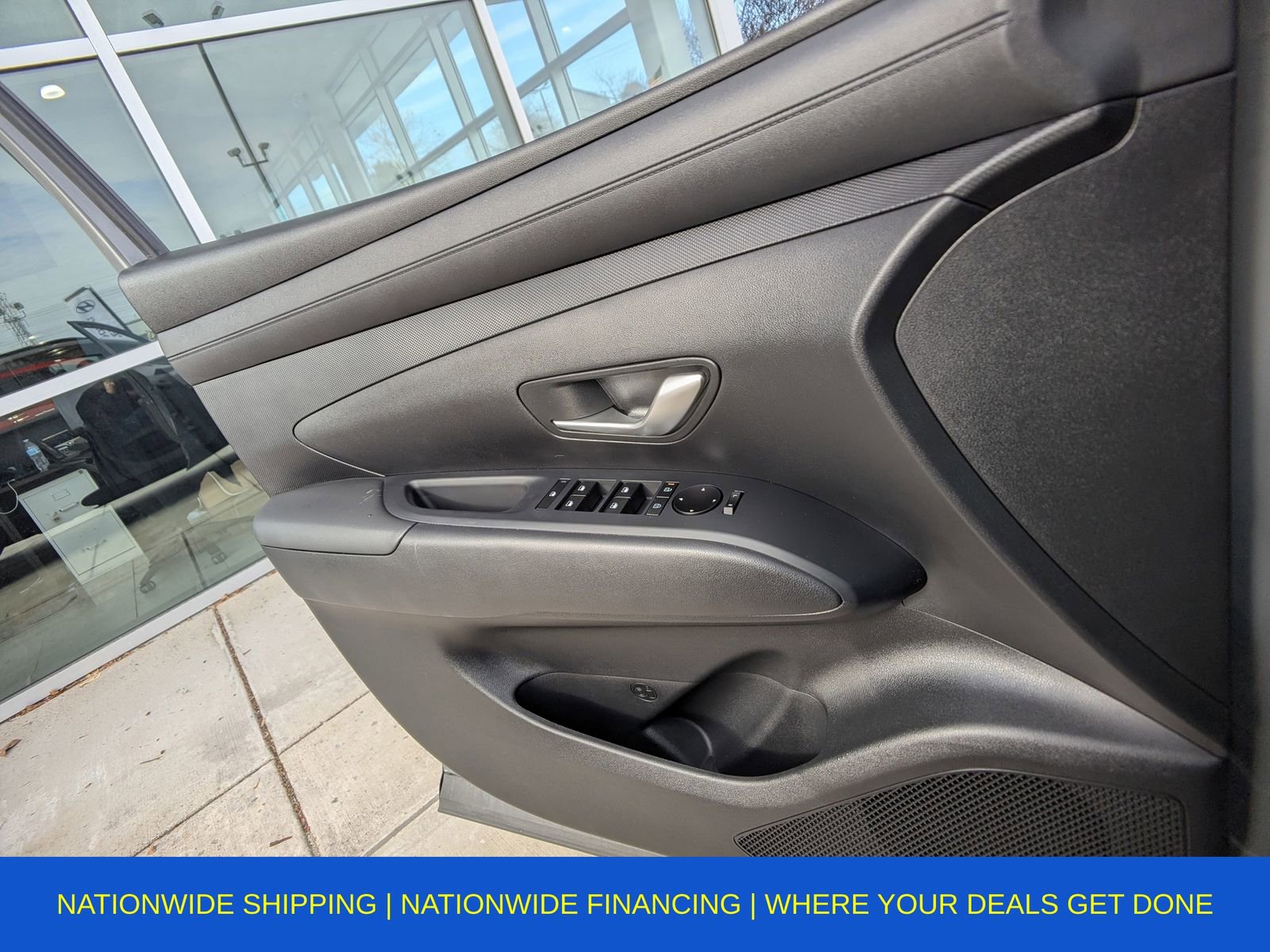 Used 2025 Hyundai Santa Cruz SEL image 31