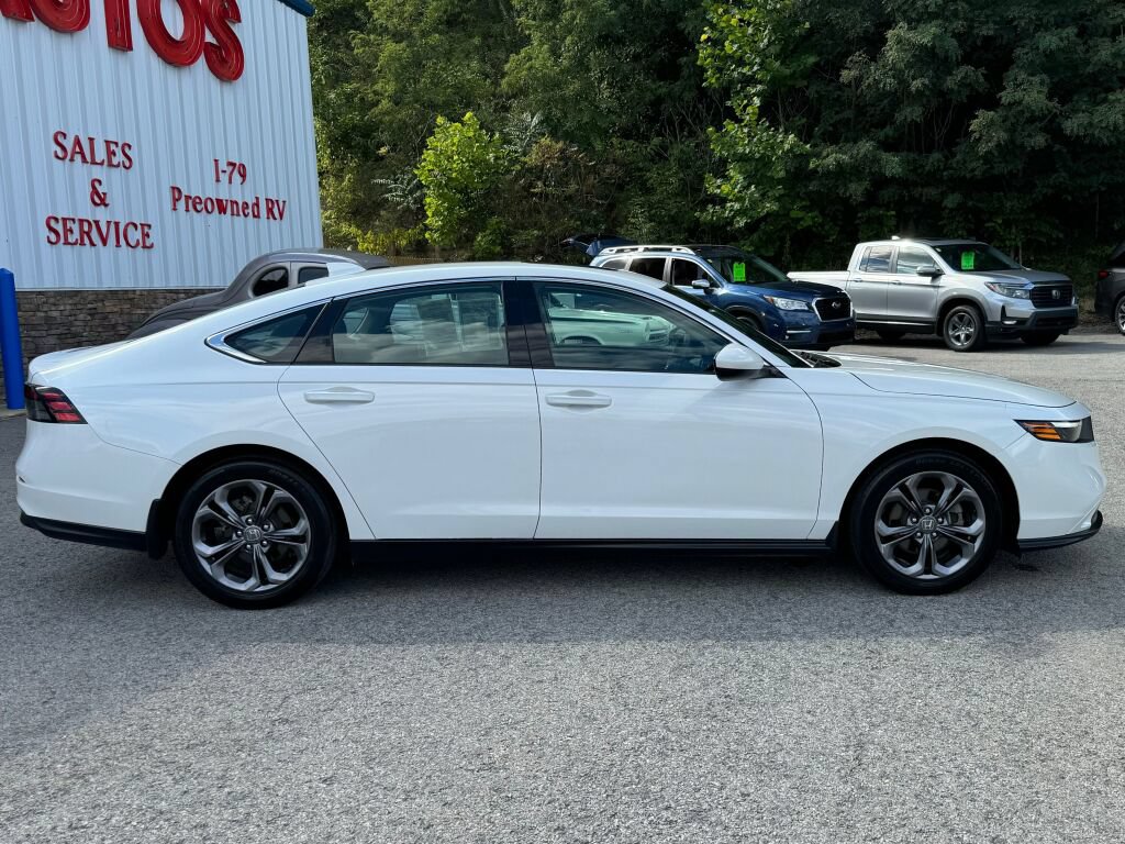 Used 2023 Honda Accord EX image 8